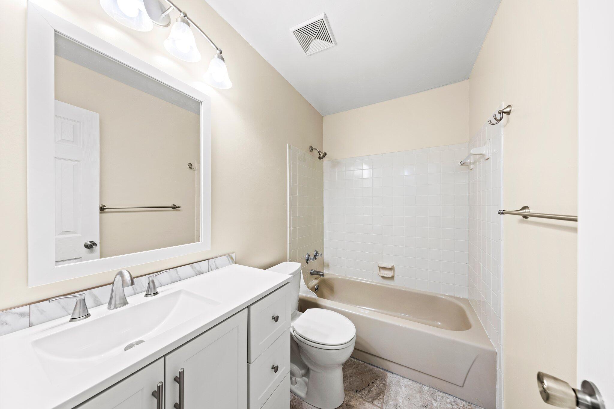 ST ANDREW - Residential Lease