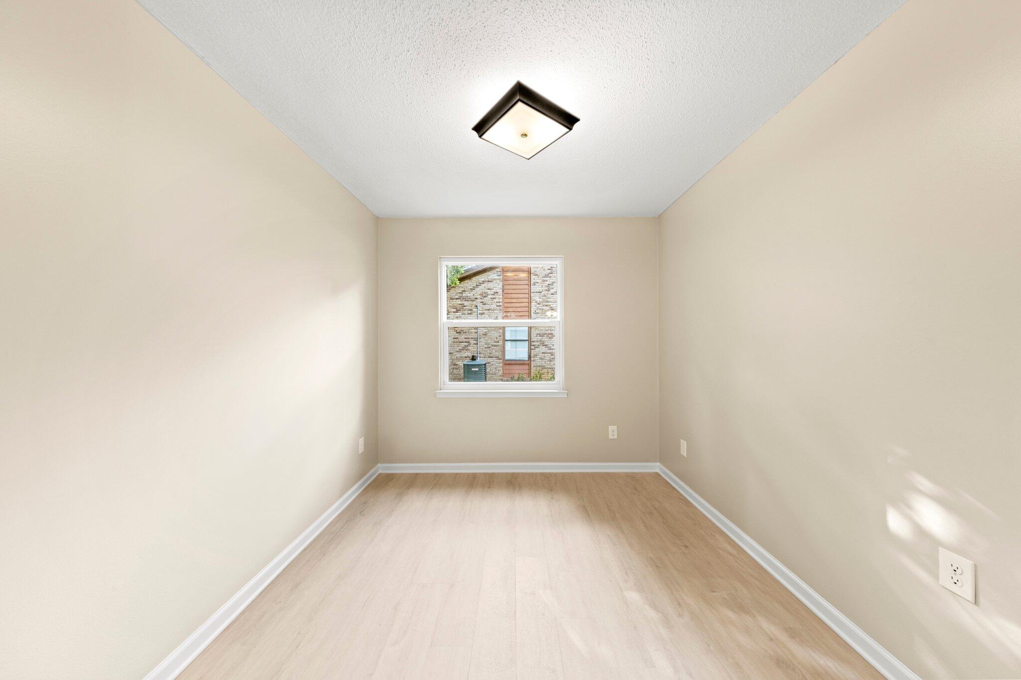 ST ANDREW - Residential Lease