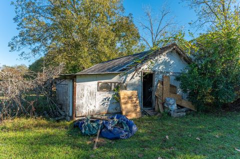 A home in Laurel Hill