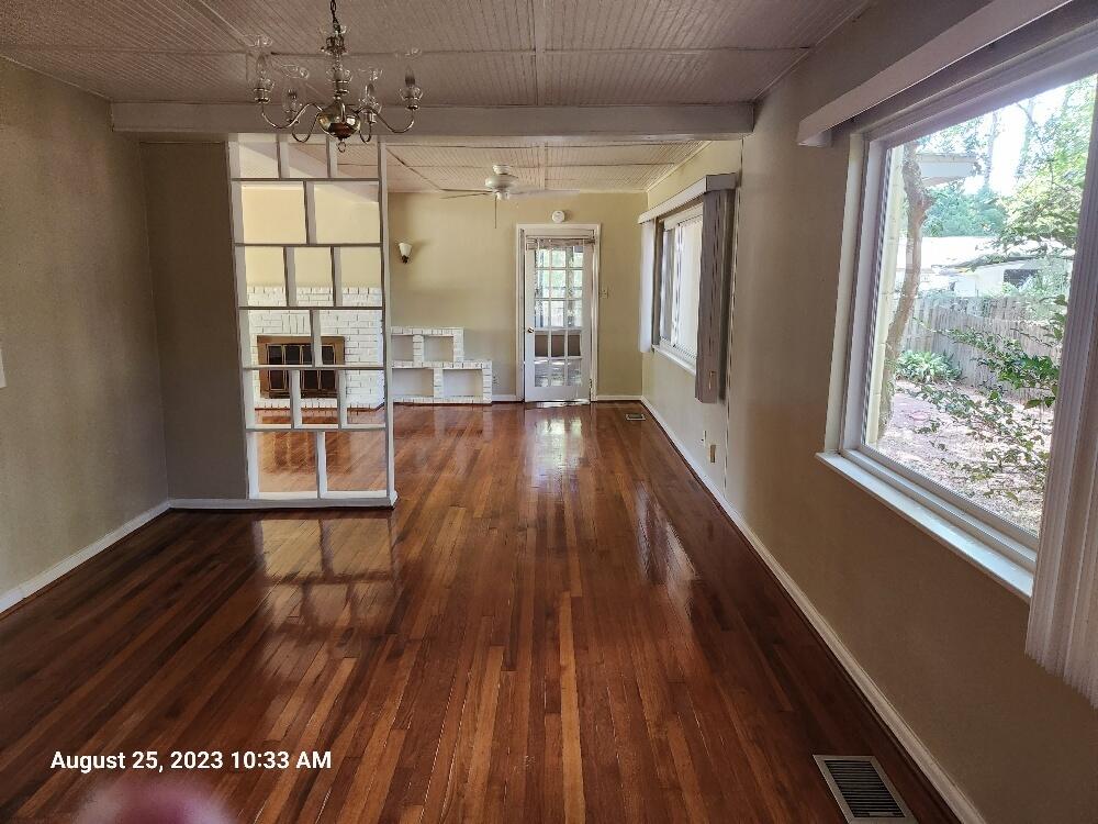 PINEVIEW - Residential Lease