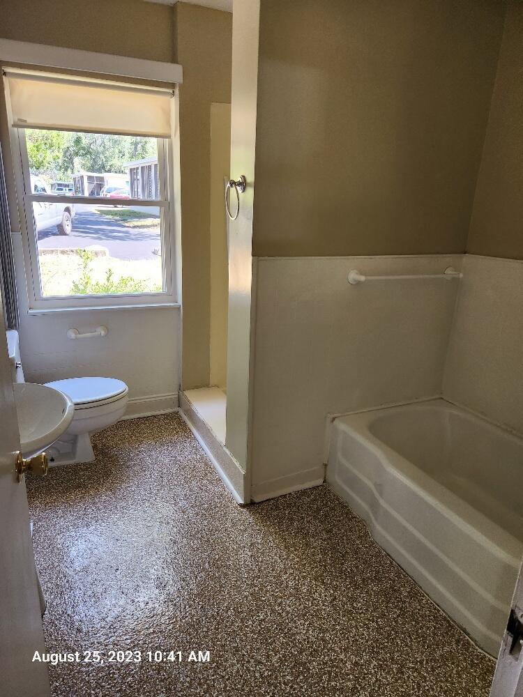 PINEVIEW - Residential Lease