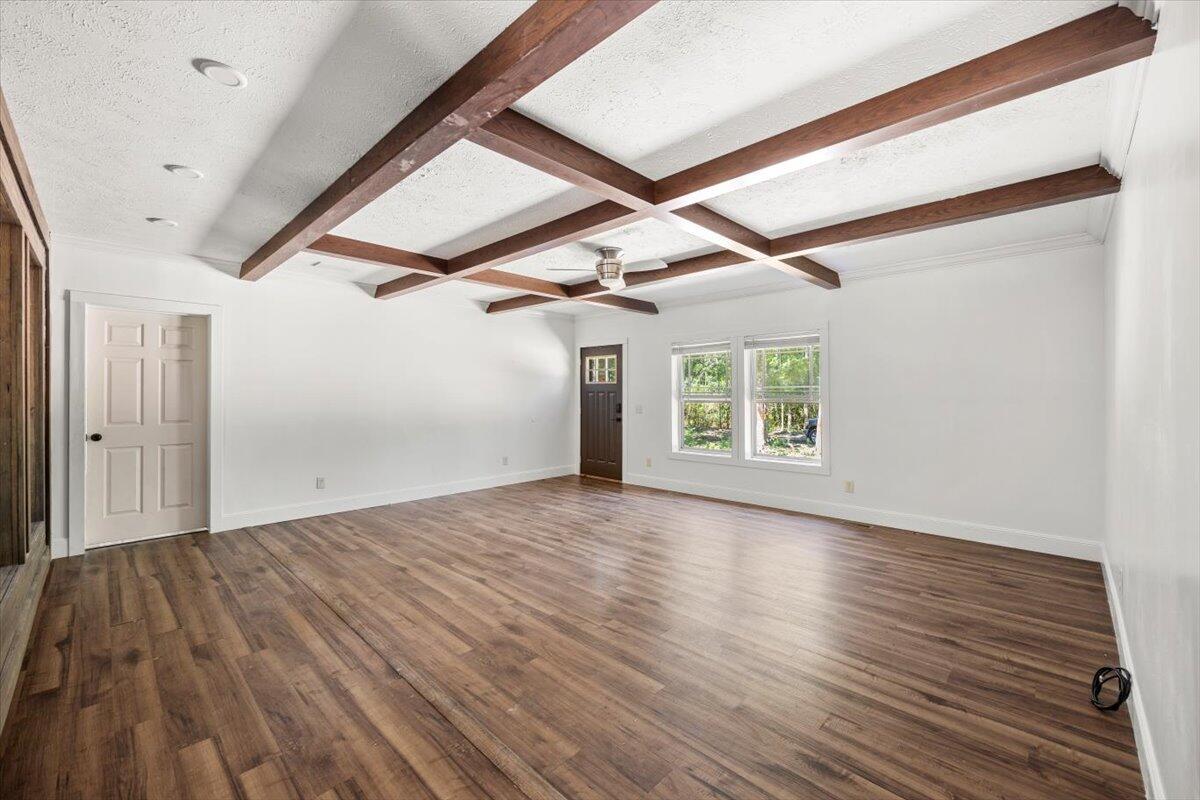 NO RECORDED SUBDIVISION - Residential