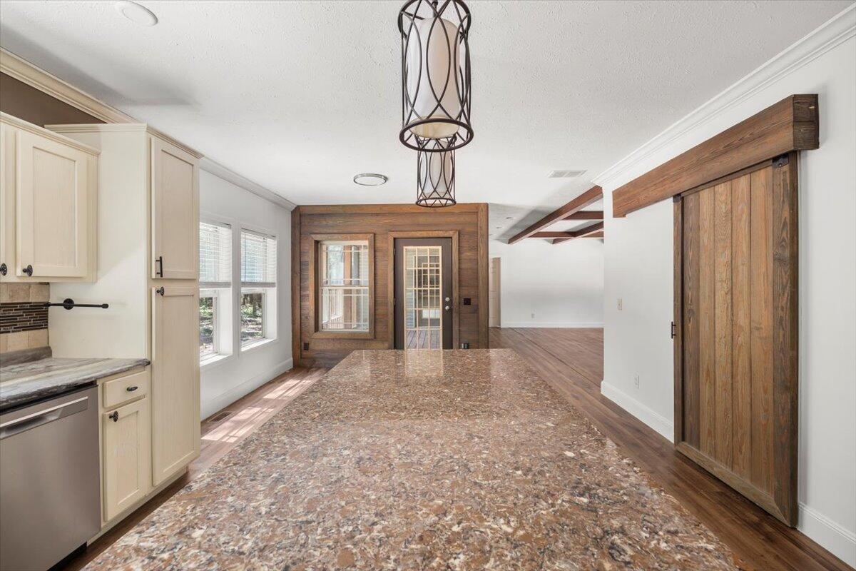 NO RECORDED SUBDIVISION - Residential