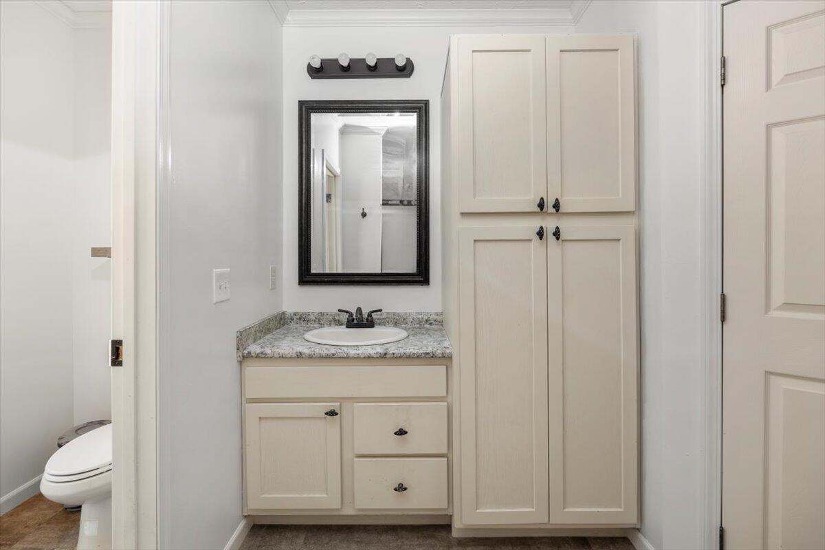 NO RECORDED SUBDIVISION - Residential