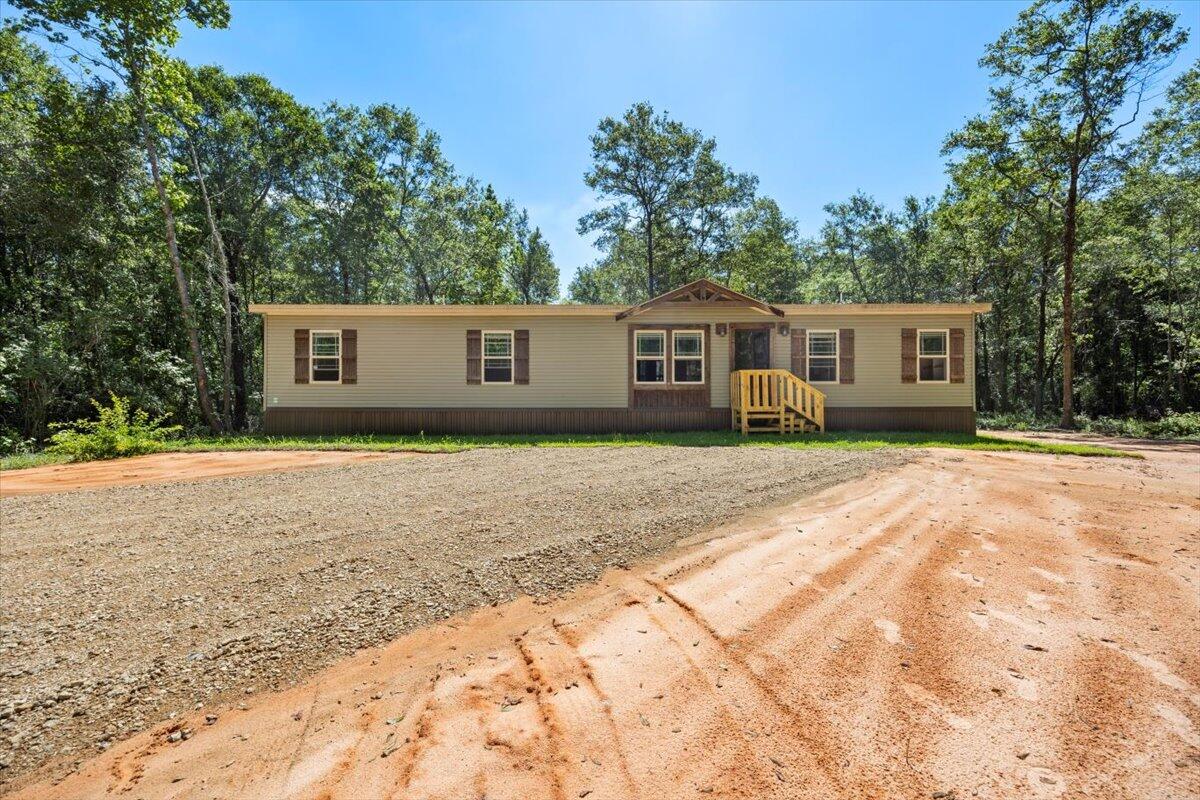 NO RECORDED SUBDIVISION - Residential