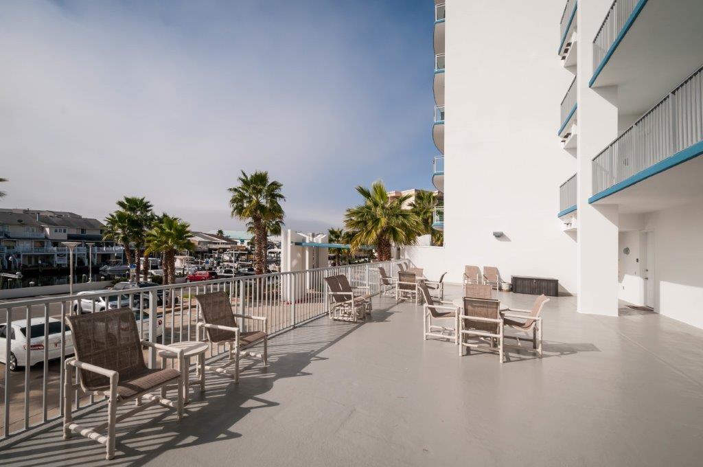 HARBOR LIGHTS - Residential