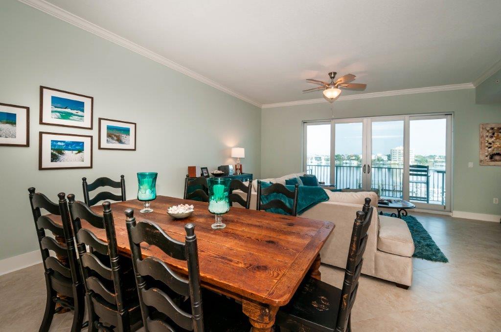 HARBOR LIGHTS - Residential