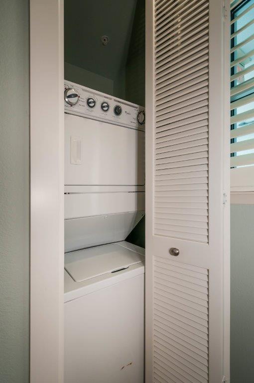 HARBOR LIGHTS - Residential