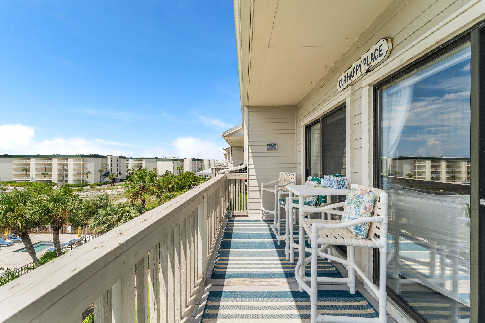 BEACHFRONT 2 PH 1 - Residential