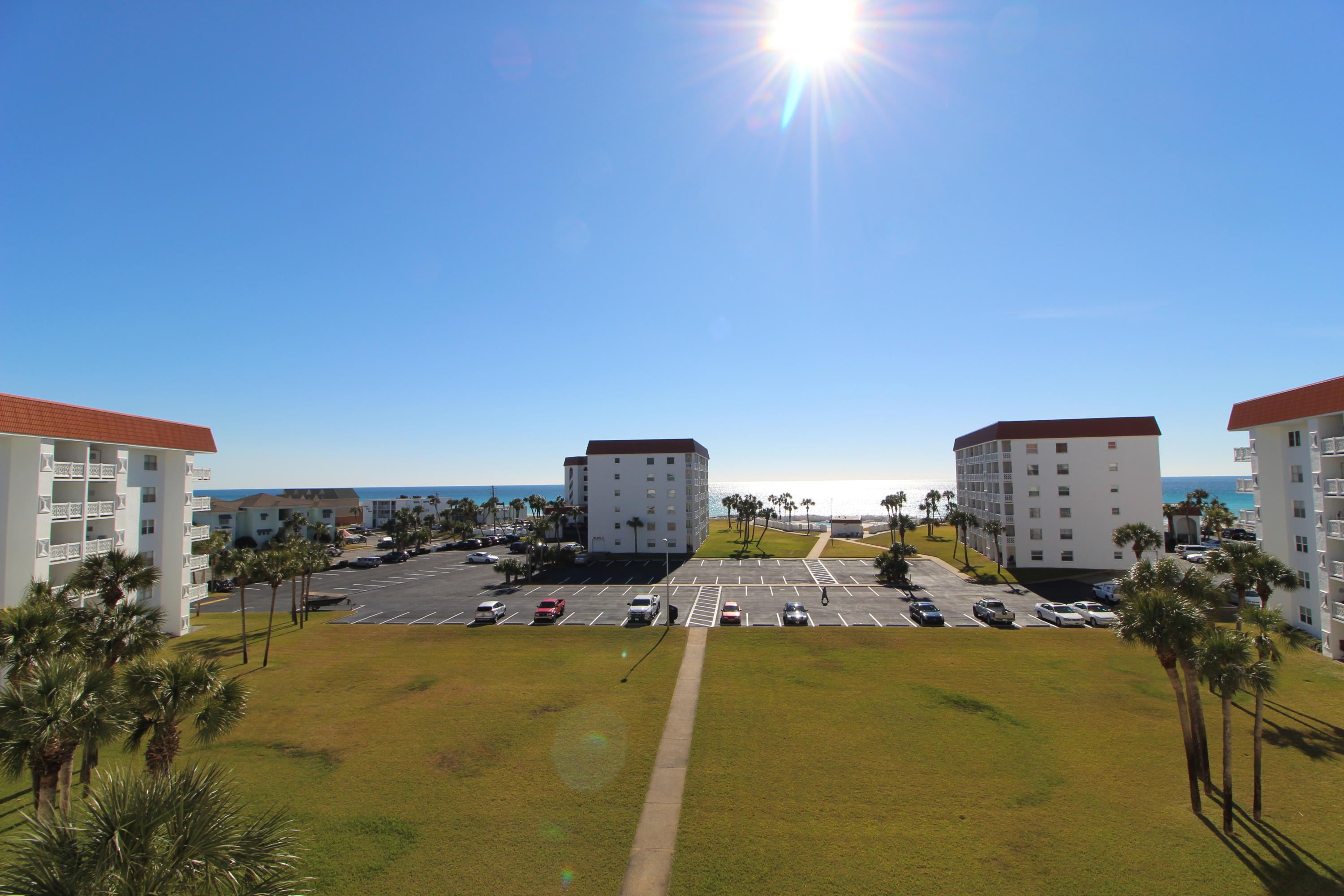 EL MATADOR CONDO - Residential