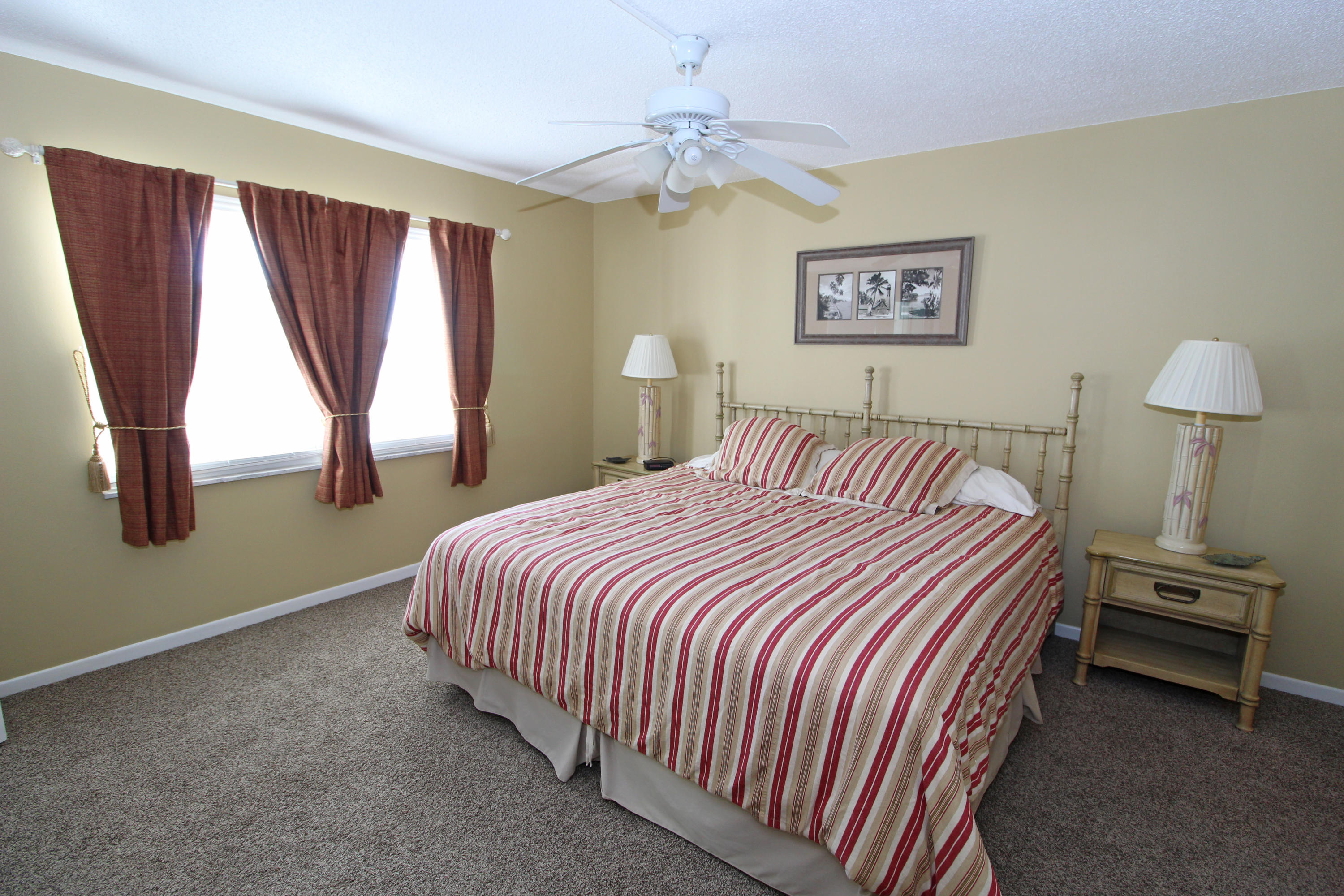 EL MATADOR CONDO - Residential