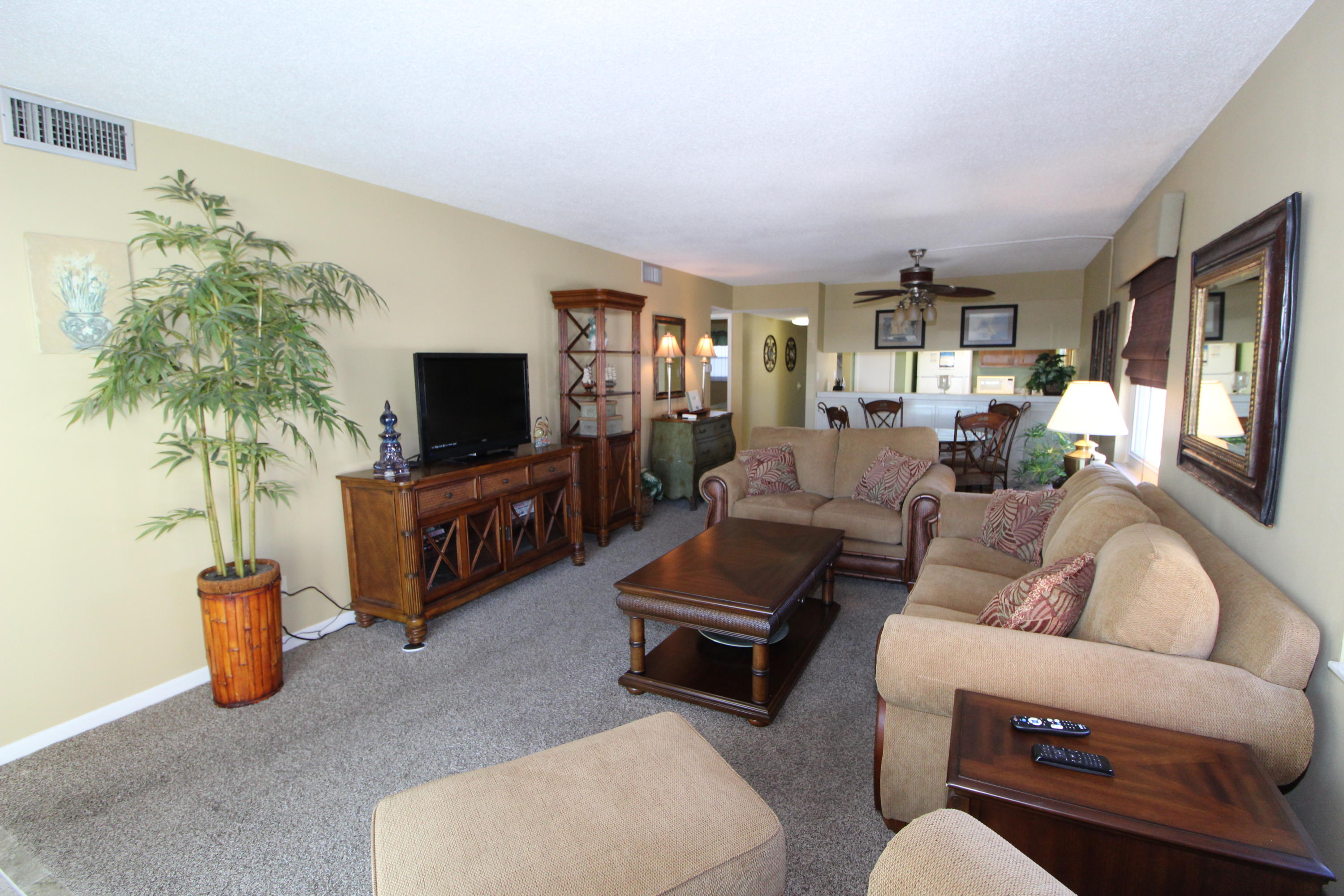 EL MATADOR CONDO - Residential