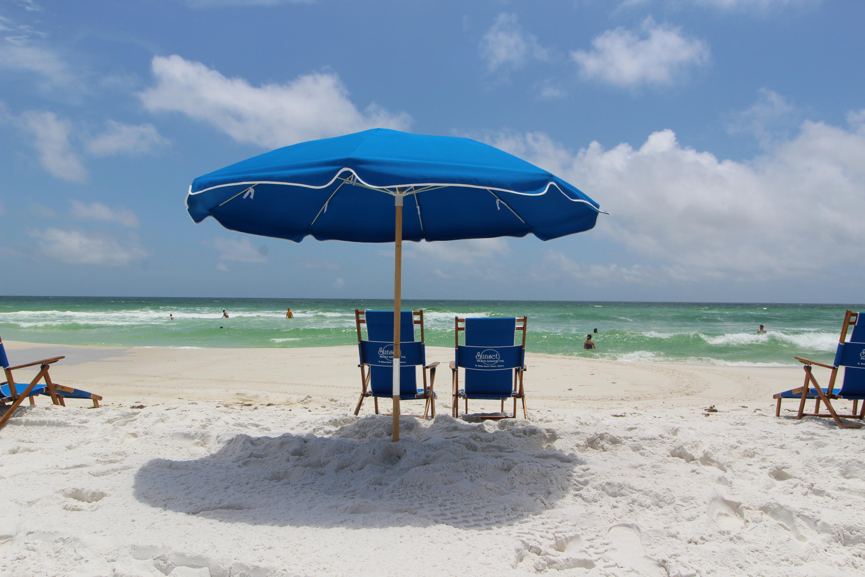 EL MATADOR CONDO - Residential