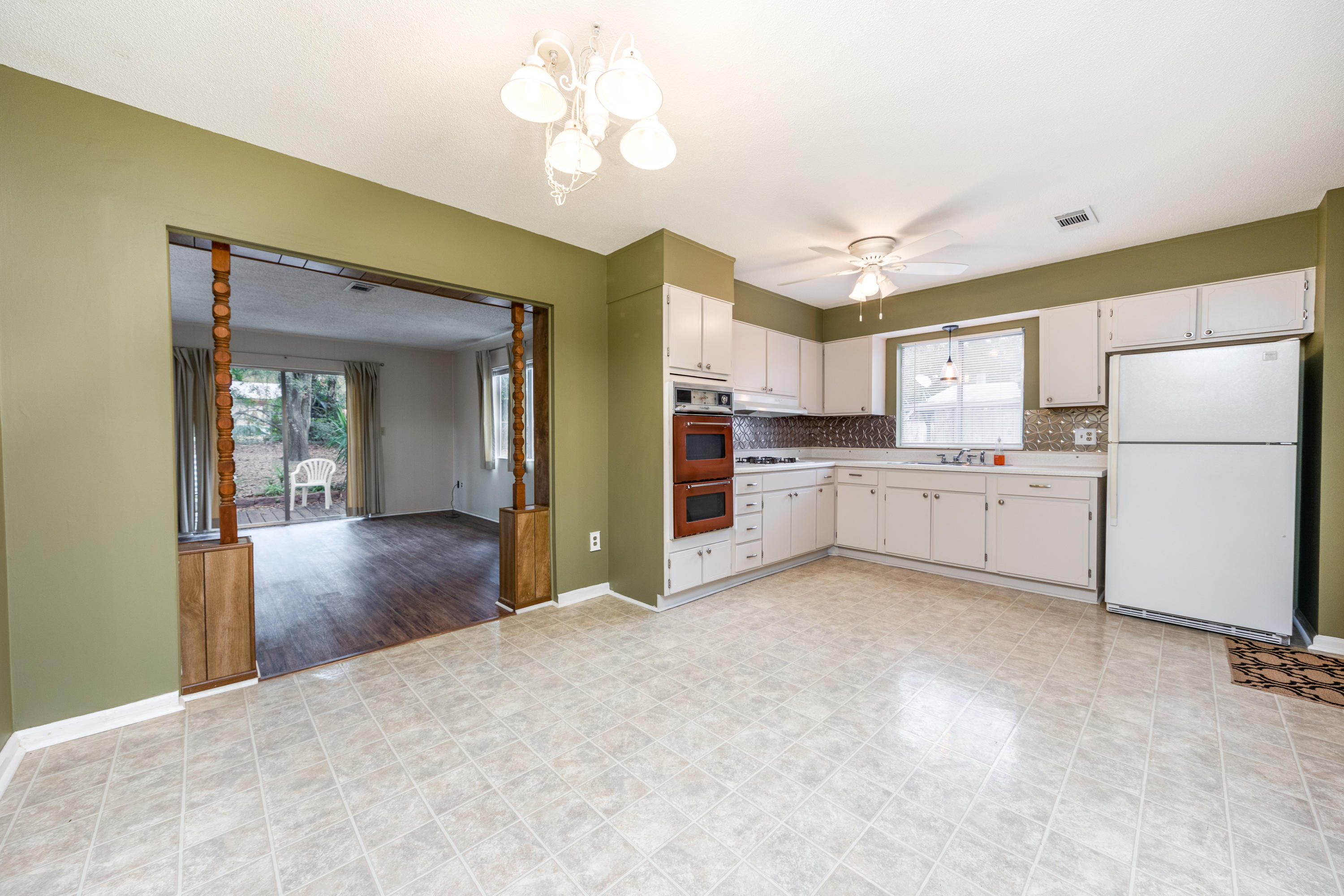PINECREST HILLS - Residential