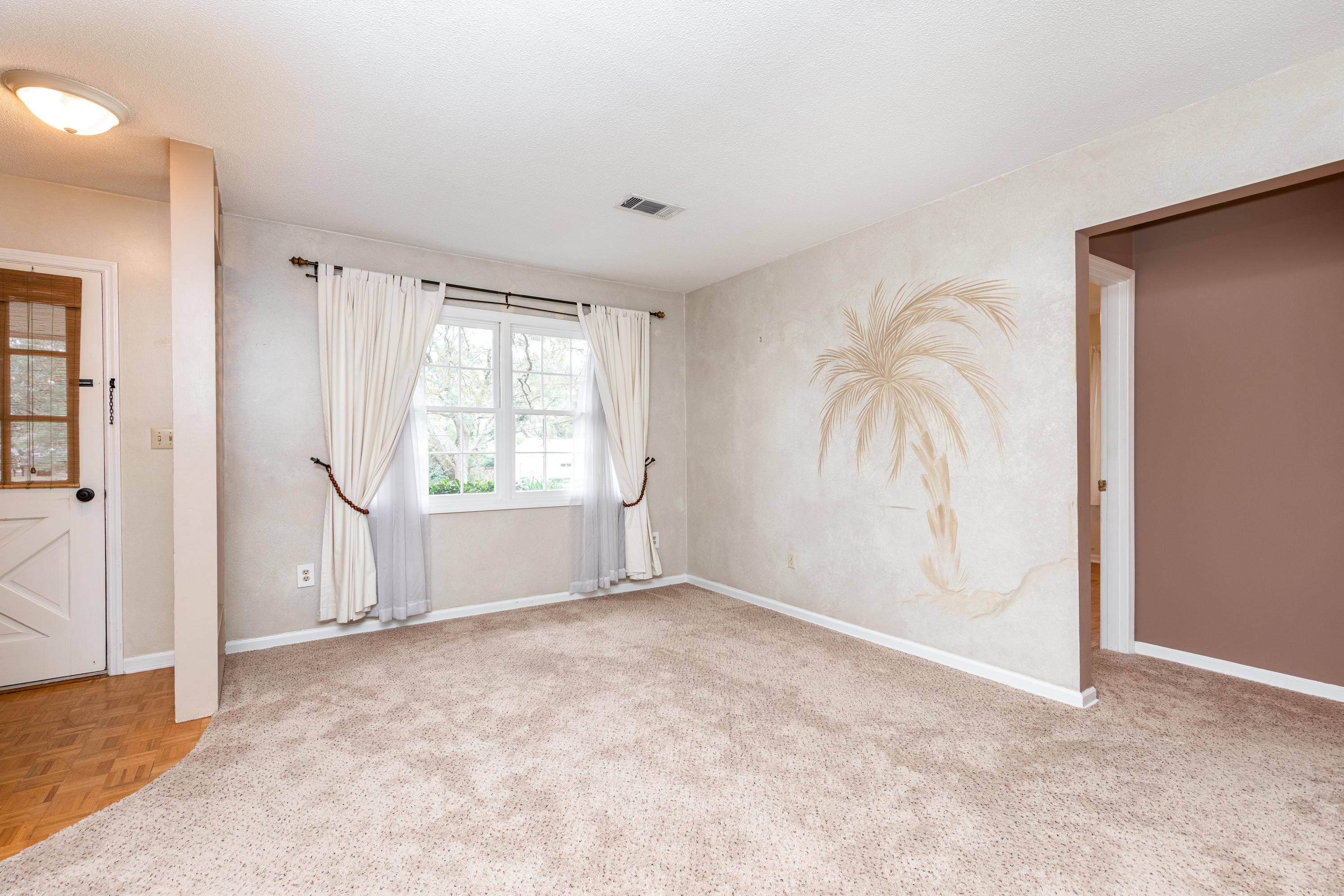 PINECREST HILLS - Residential