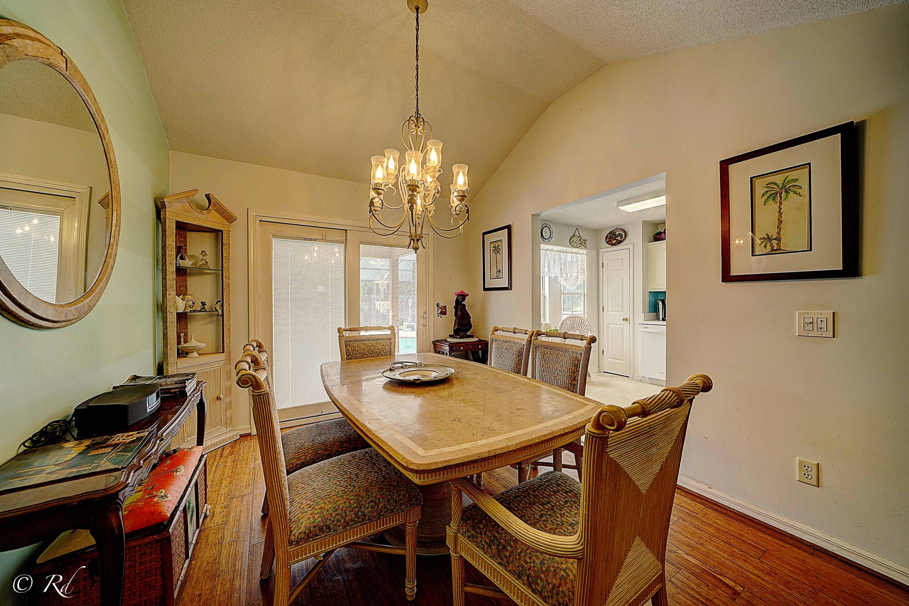 HUTCHISONS 1ST ADDN - Residential