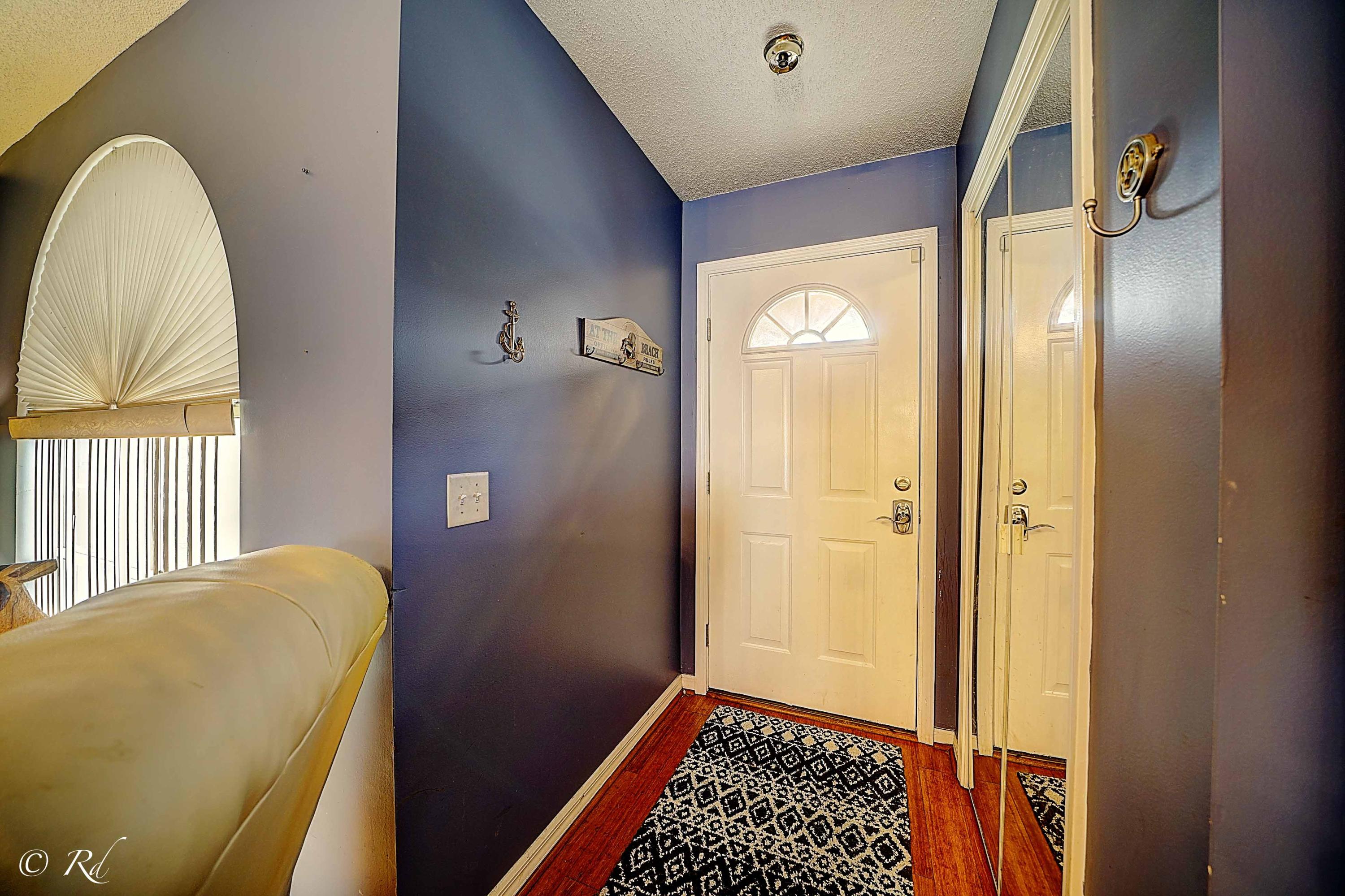 HUTCHISONS 1ST ADDN - Residential