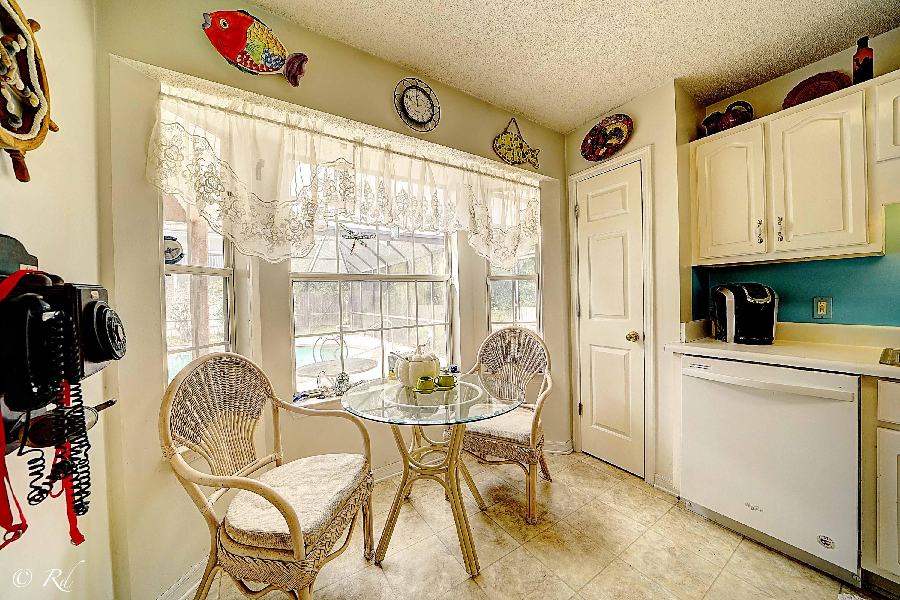 HUTCHISONS 1ST ADDN - Residential