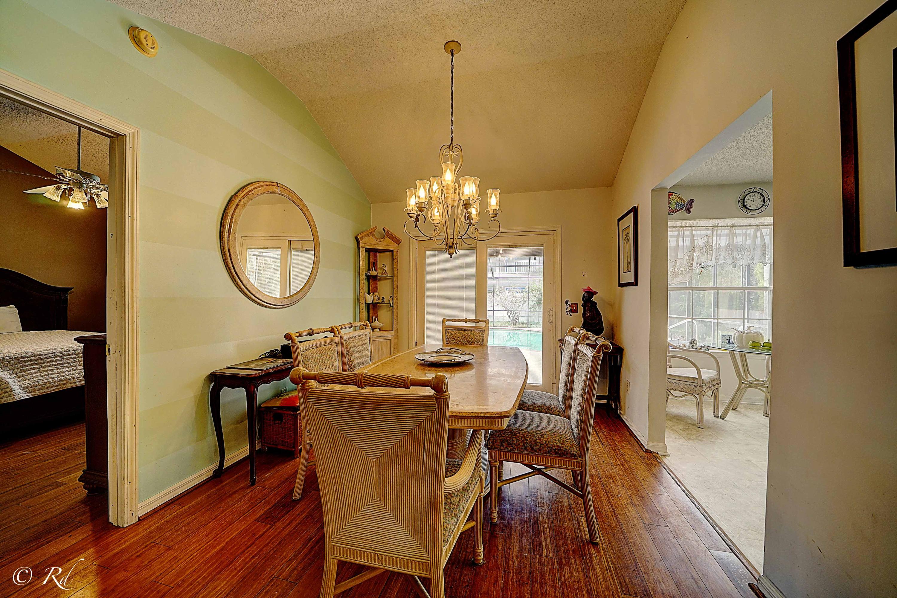 HUTCHISONS 1ST ADDN - Residential