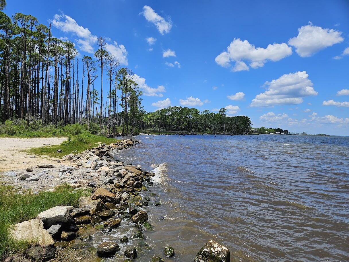 78 Whispering Shr Cove
