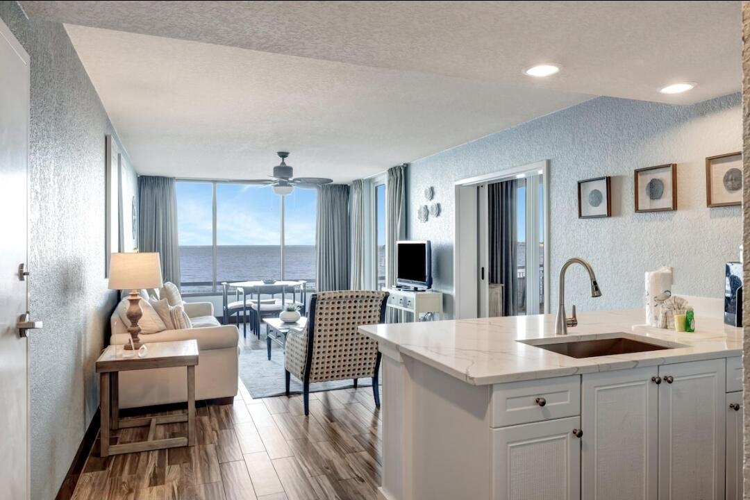 BAYSIDE AT SANDESTIN - Residential