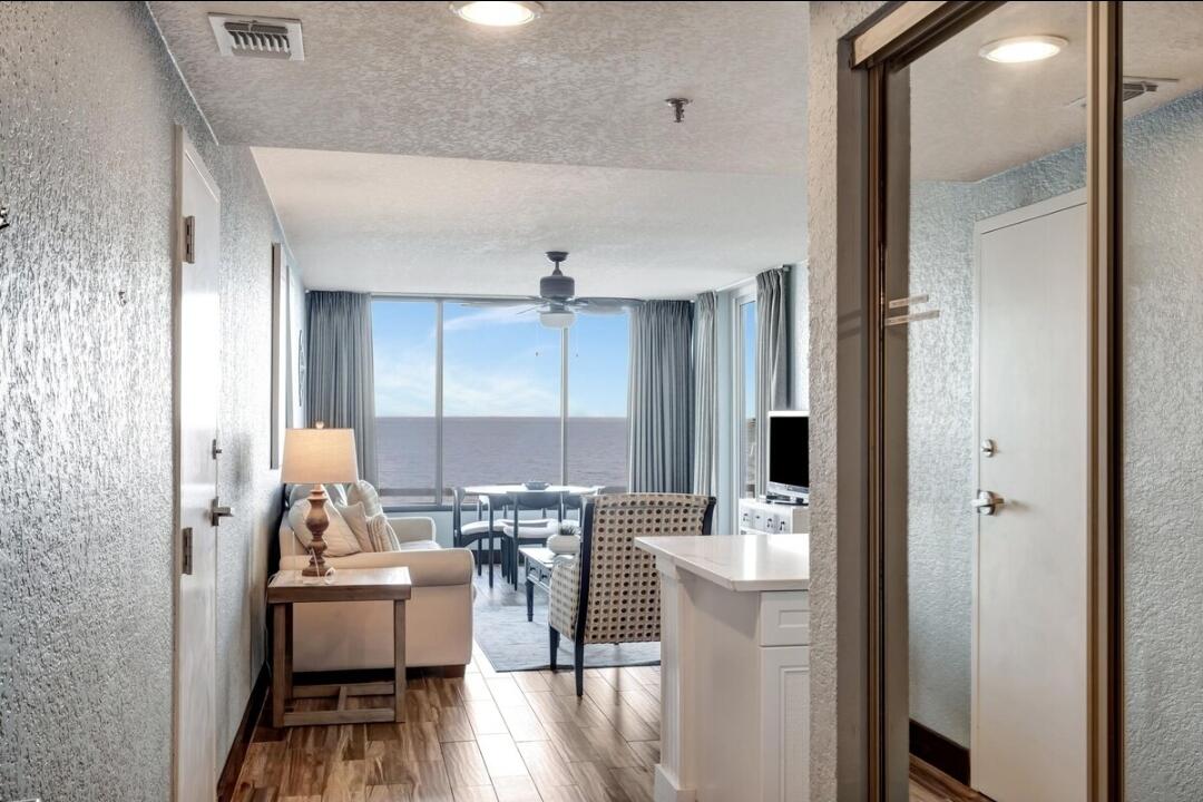 BAYSIDE AT SANDESTIN - Residential