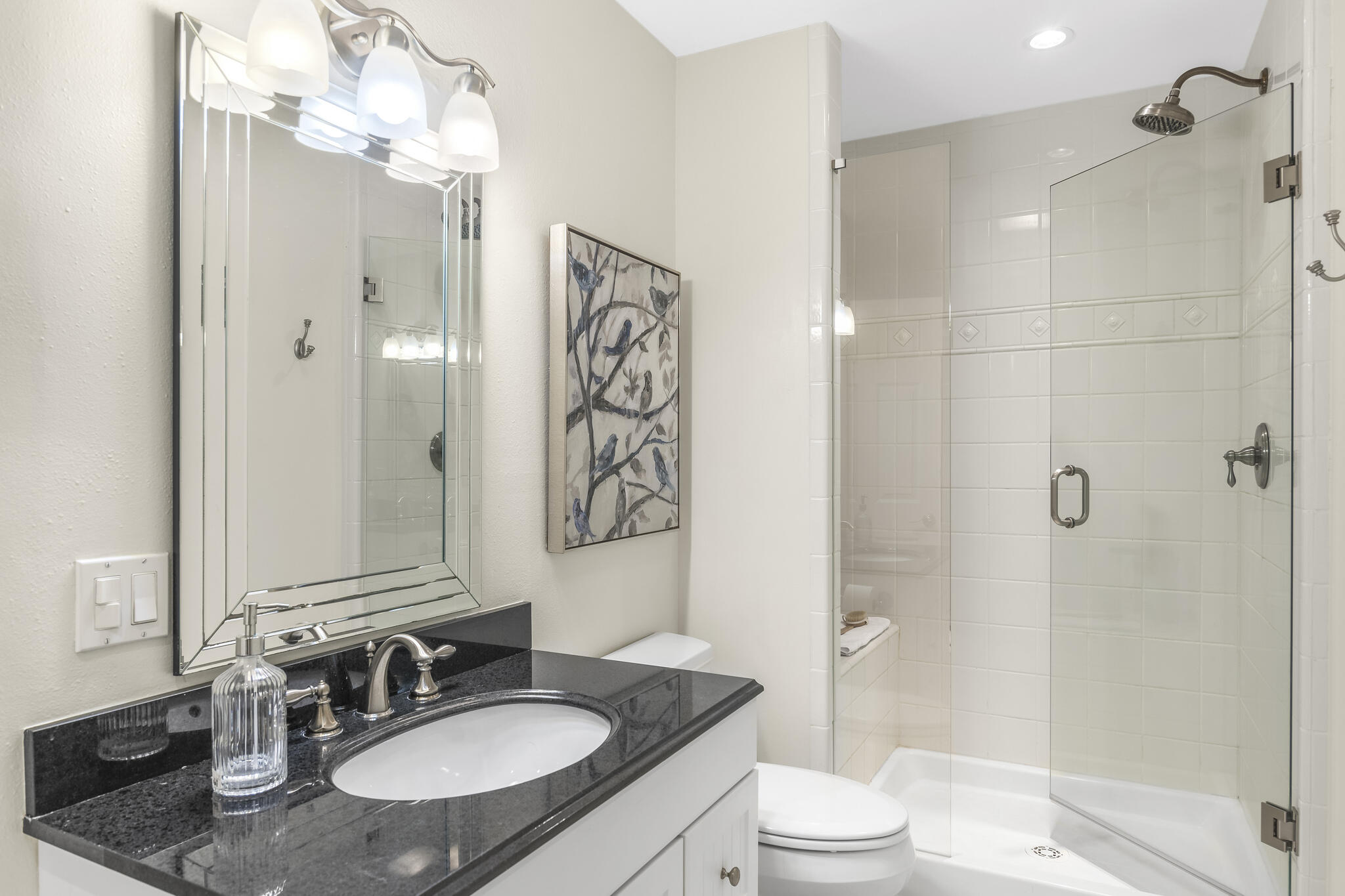 BEACHWOOD VILLAS CONDO PH 2 - Residential