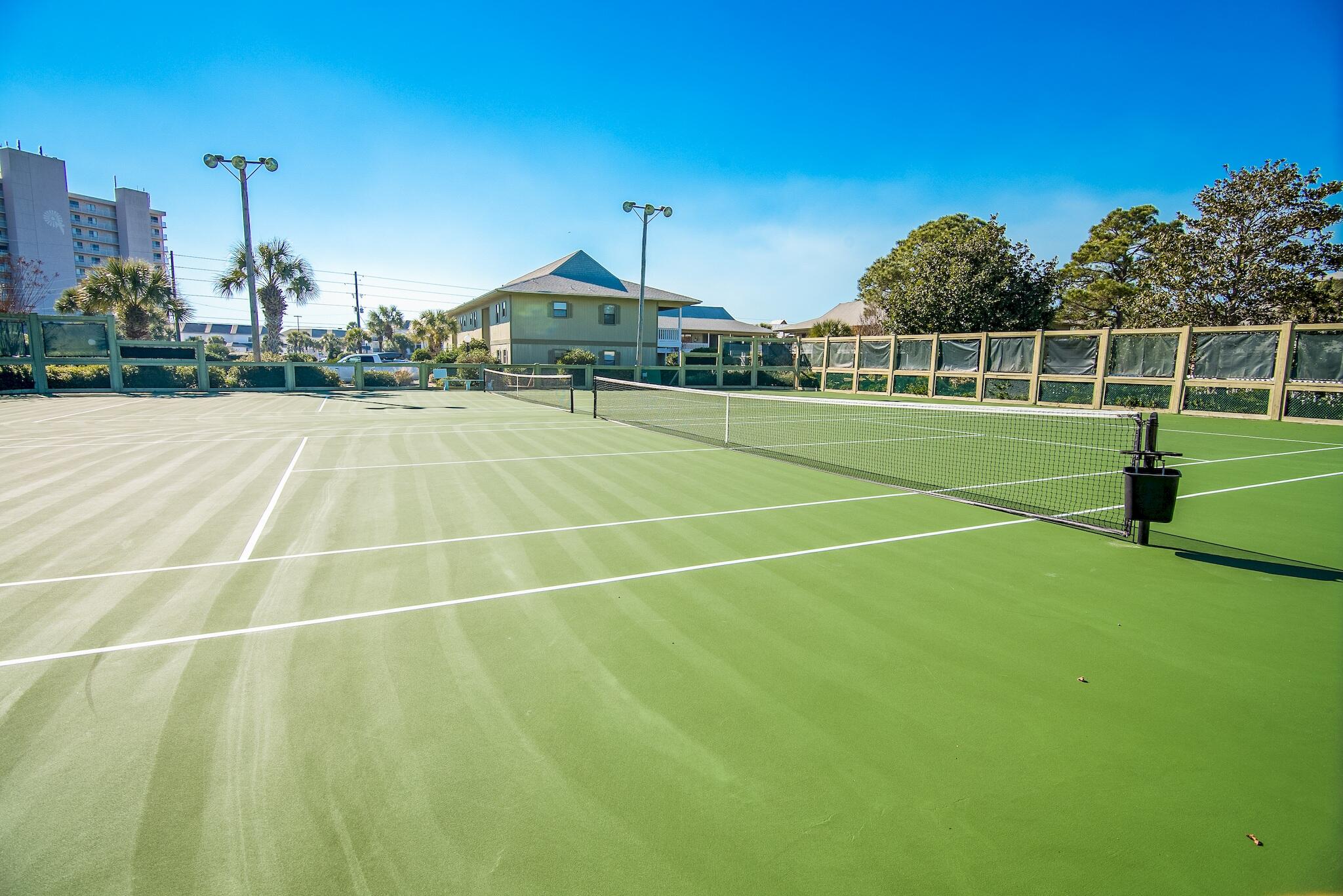 BEACHWOOD VILLAS CONDO PH 2 - Residential