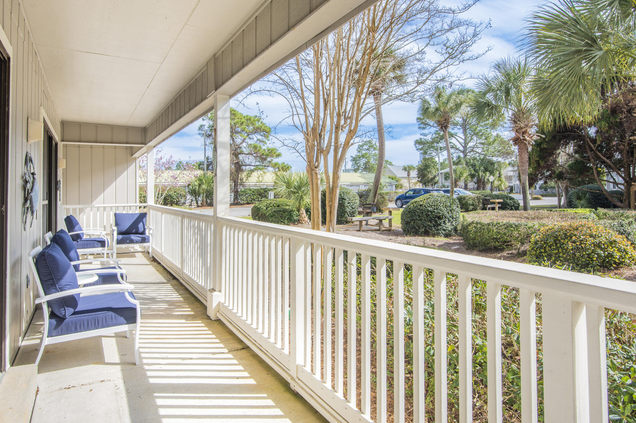 BEACHWOOD VILLAS CONDO PH 2 - Residential