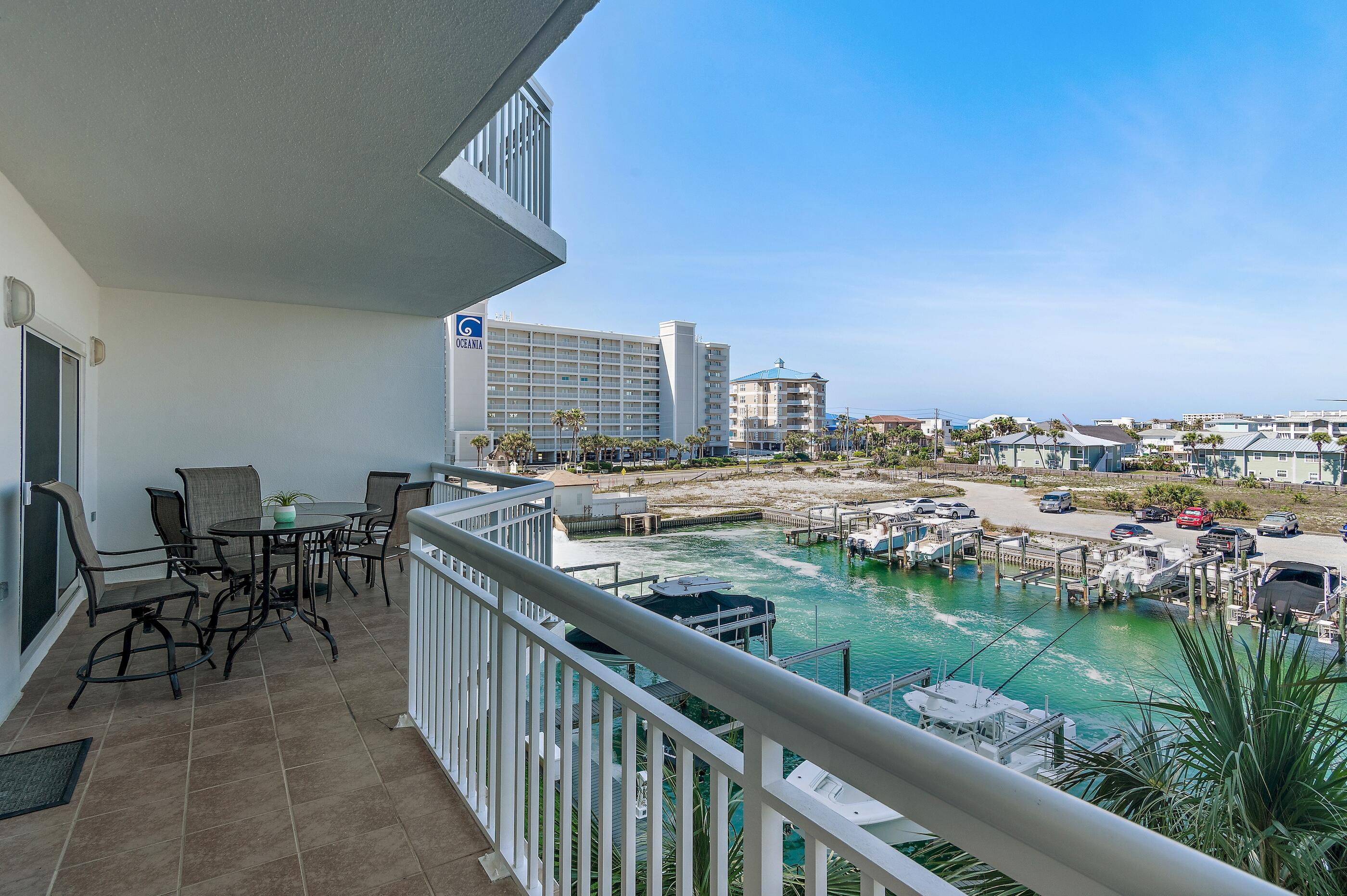HARBOR LANDING - Residential