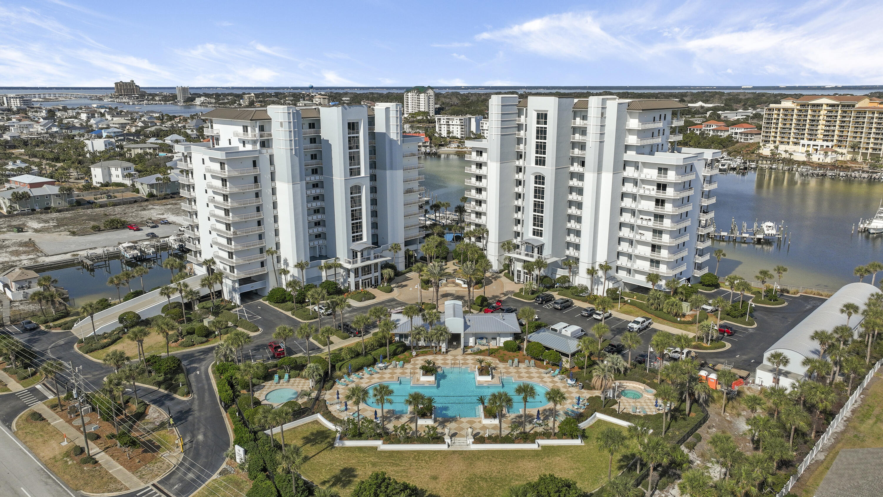 HARBOR LANDING - Residential