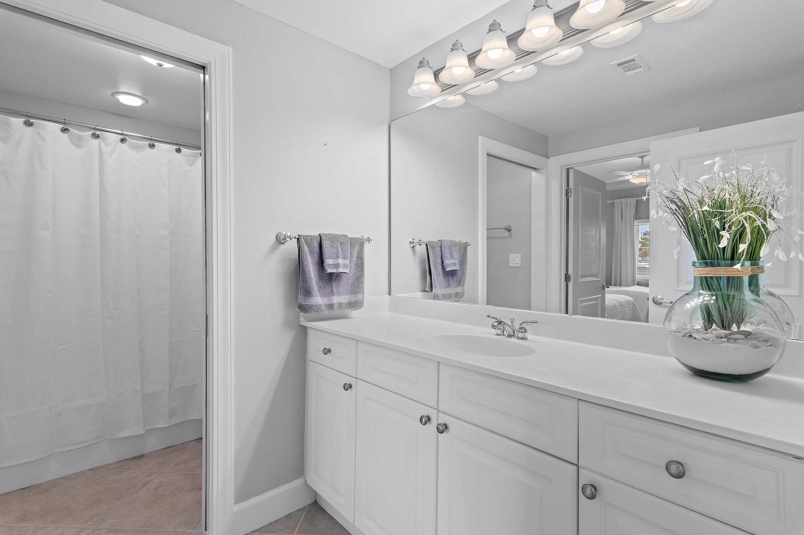 HARBOR LANDING - Residential