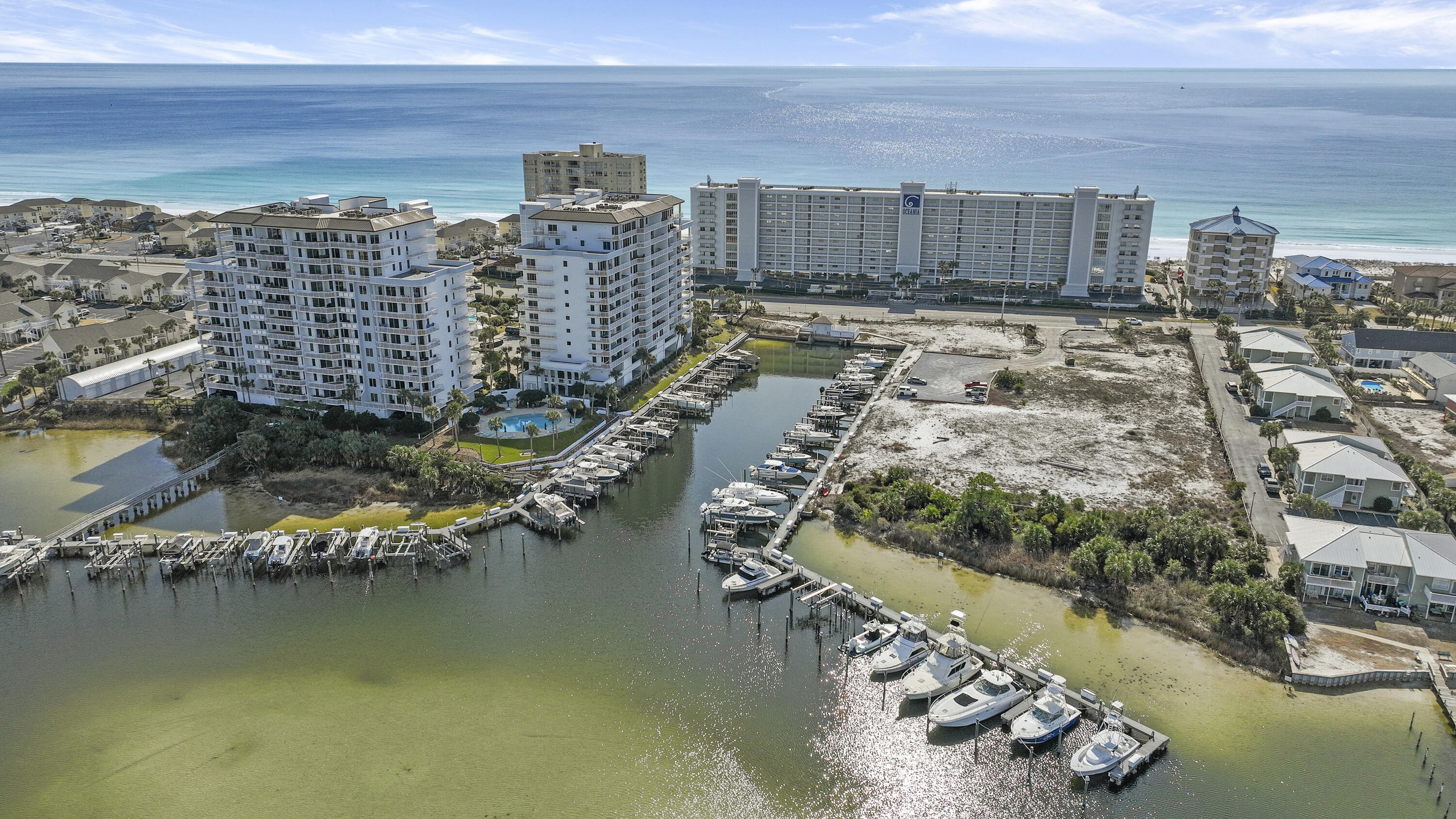 HARBOR LANDING - Residential