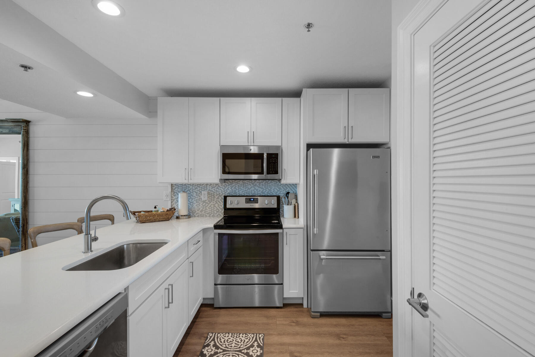 HIGH POINTE RESORT CONDO - Residential