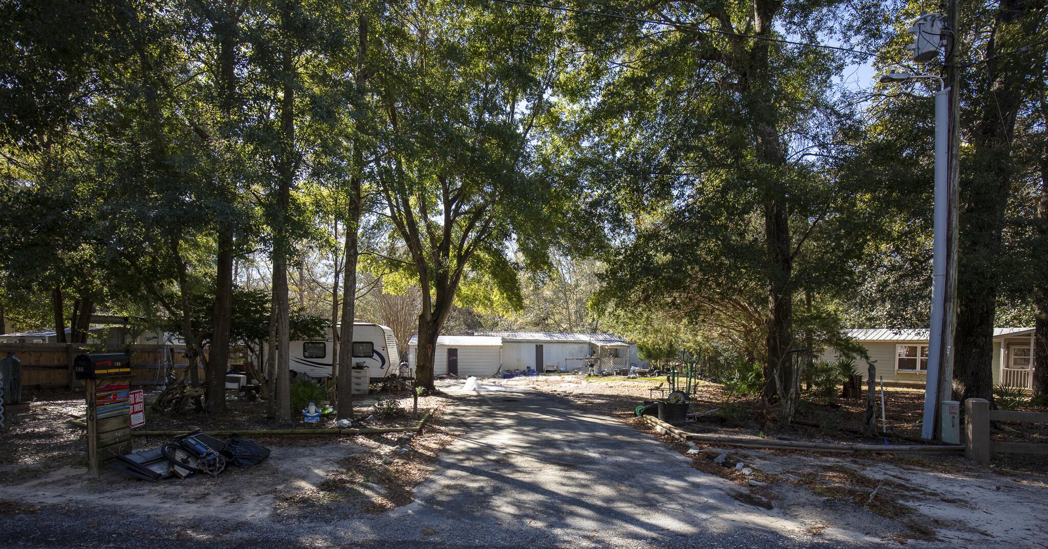 MAGNOLIA BAYE - Residential