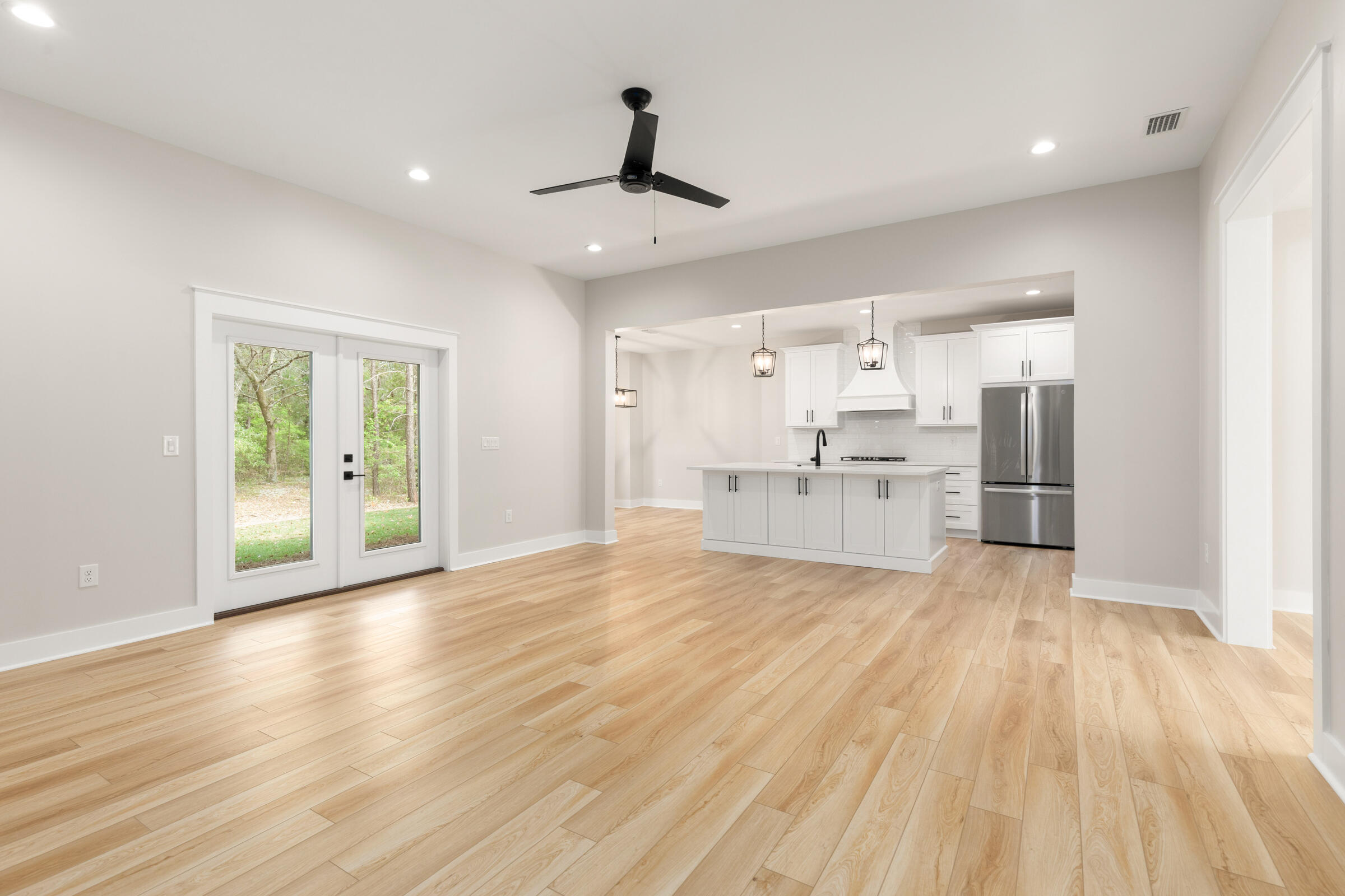 MAGNOLIA BAY ESTATES - Residential