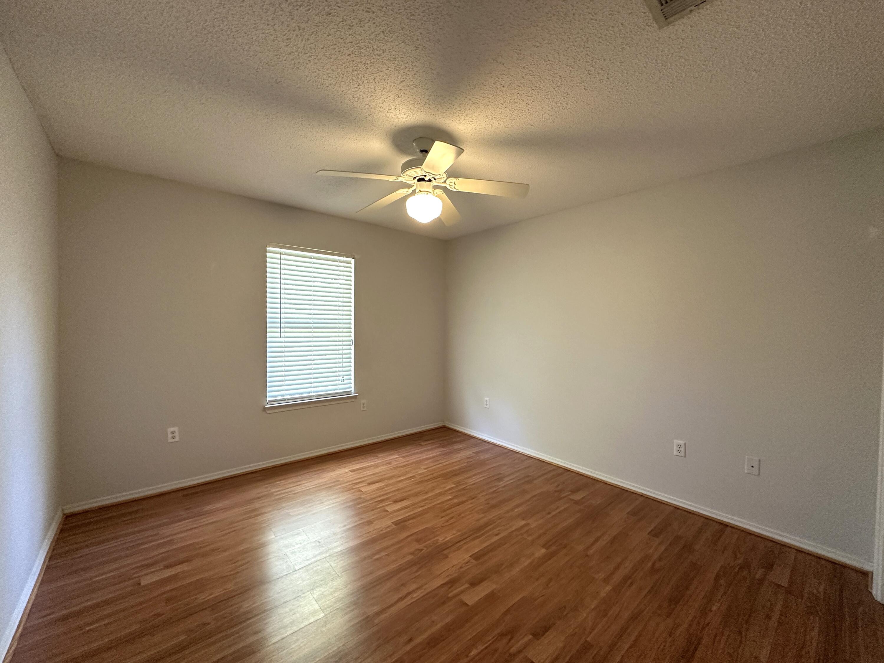 RIVERCHASE S/D PH 3 - Residential Lease