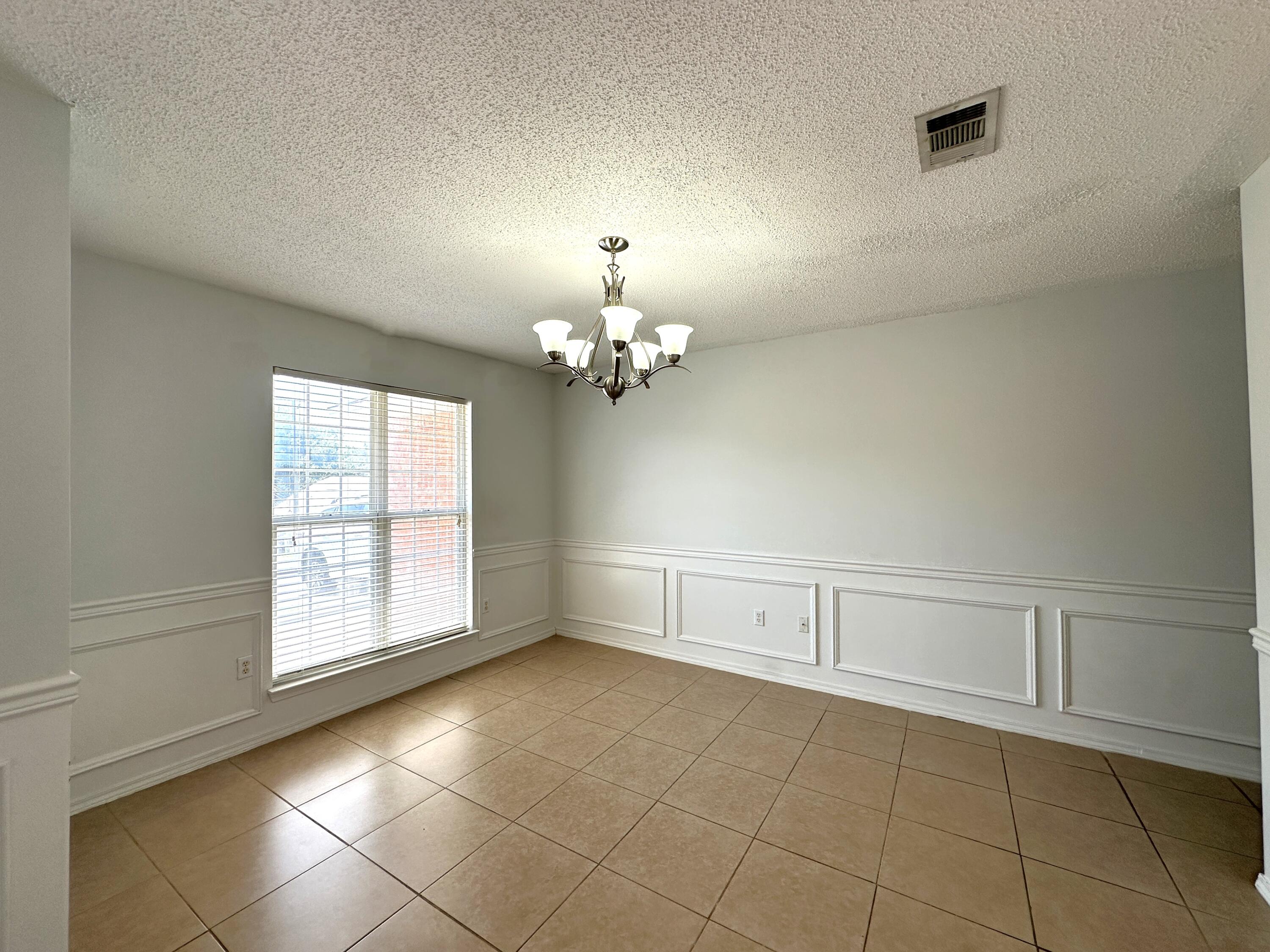 RIVERCHASE S/D PH 3 - Residential Lease
