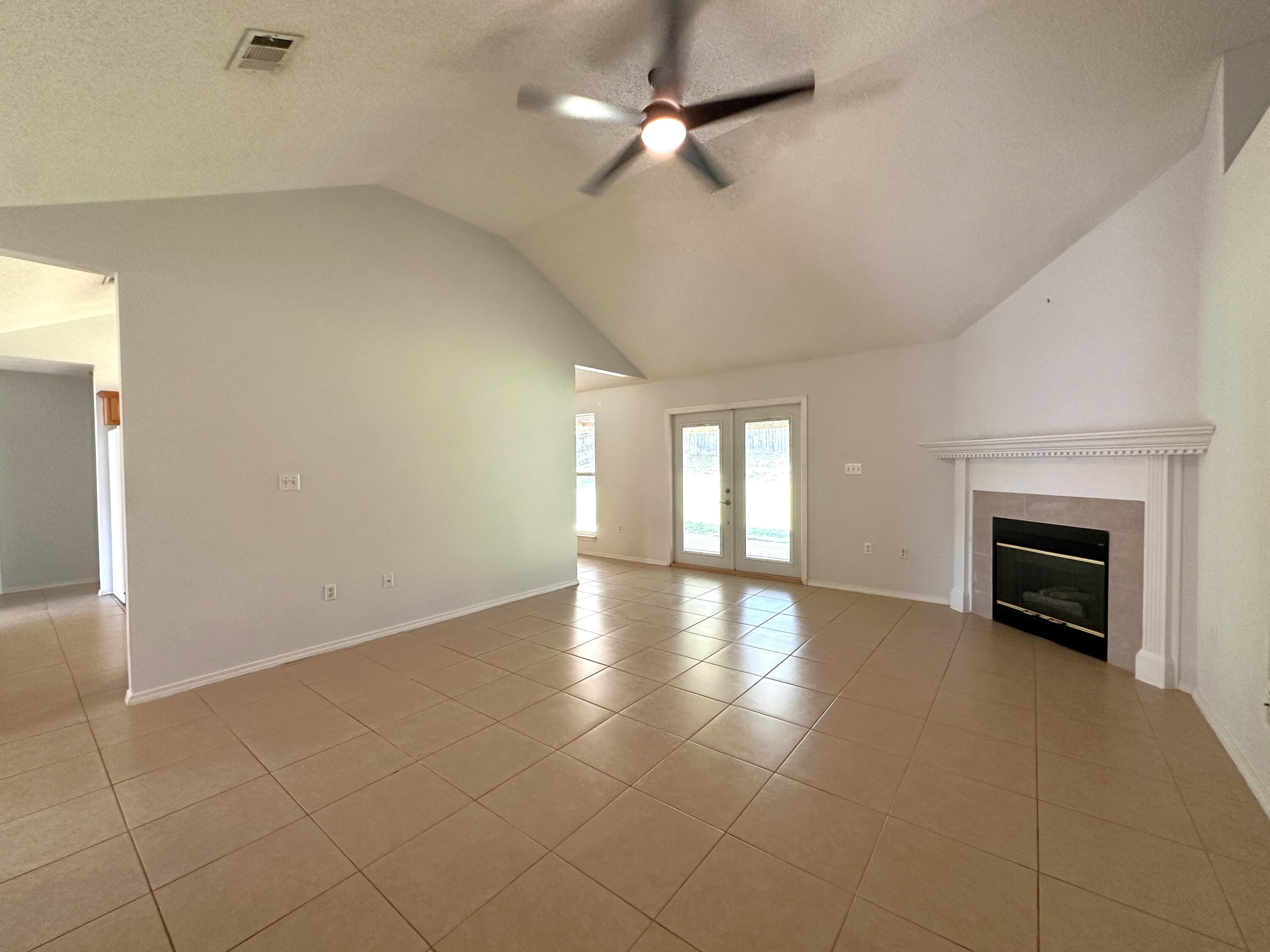 RIVERCHASE S/D PH 3 - Residential Lease