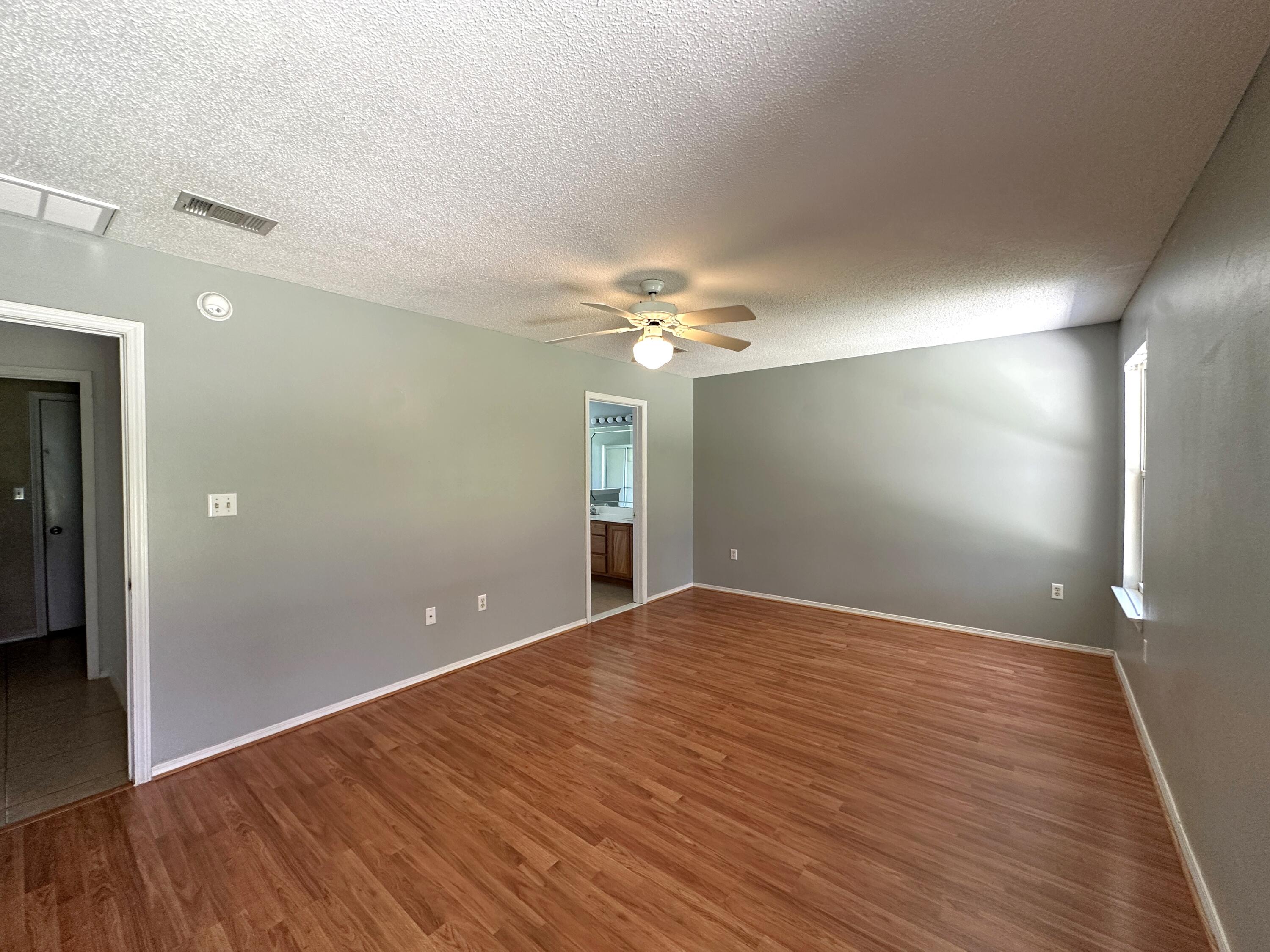 RIVERCHASE S/D PH 3 - Residential Lease