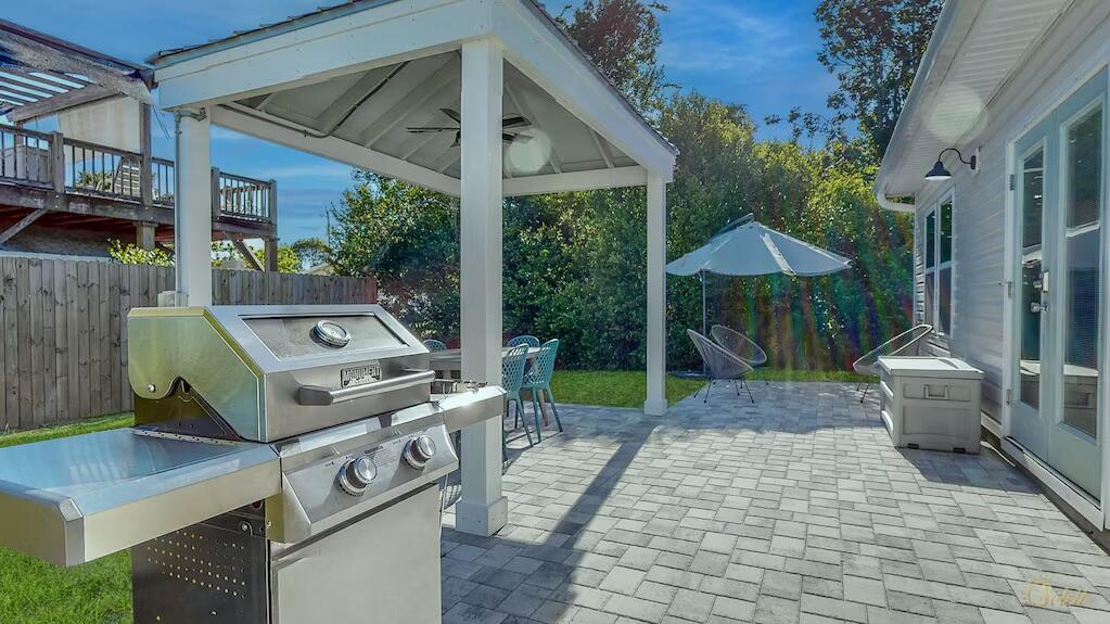 RIVIERA BEACH - Residential