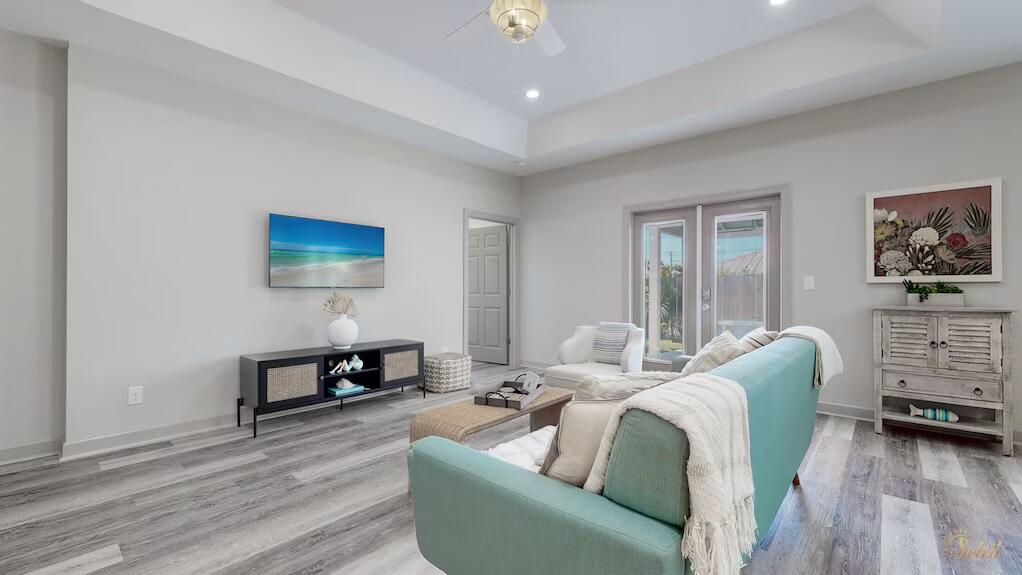 RIVIERA BEACH - Residential