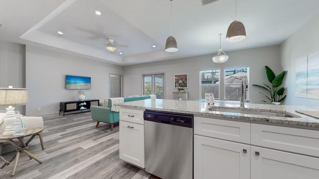 RIVIERA BEACH - Residential