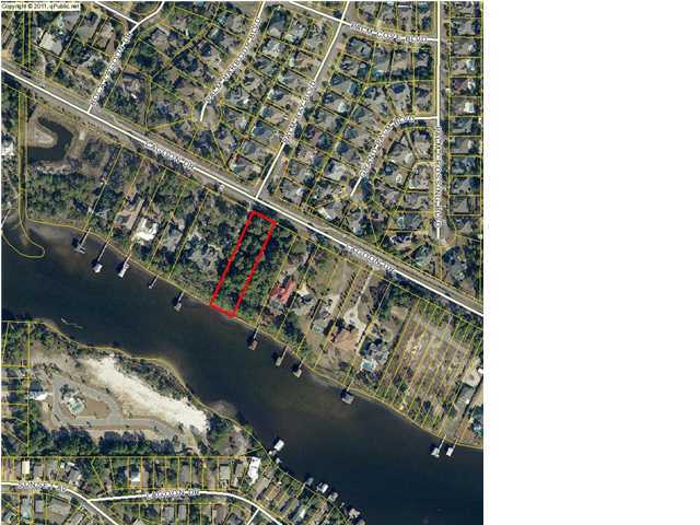 NO RECORDED SUBDIVISION - Land