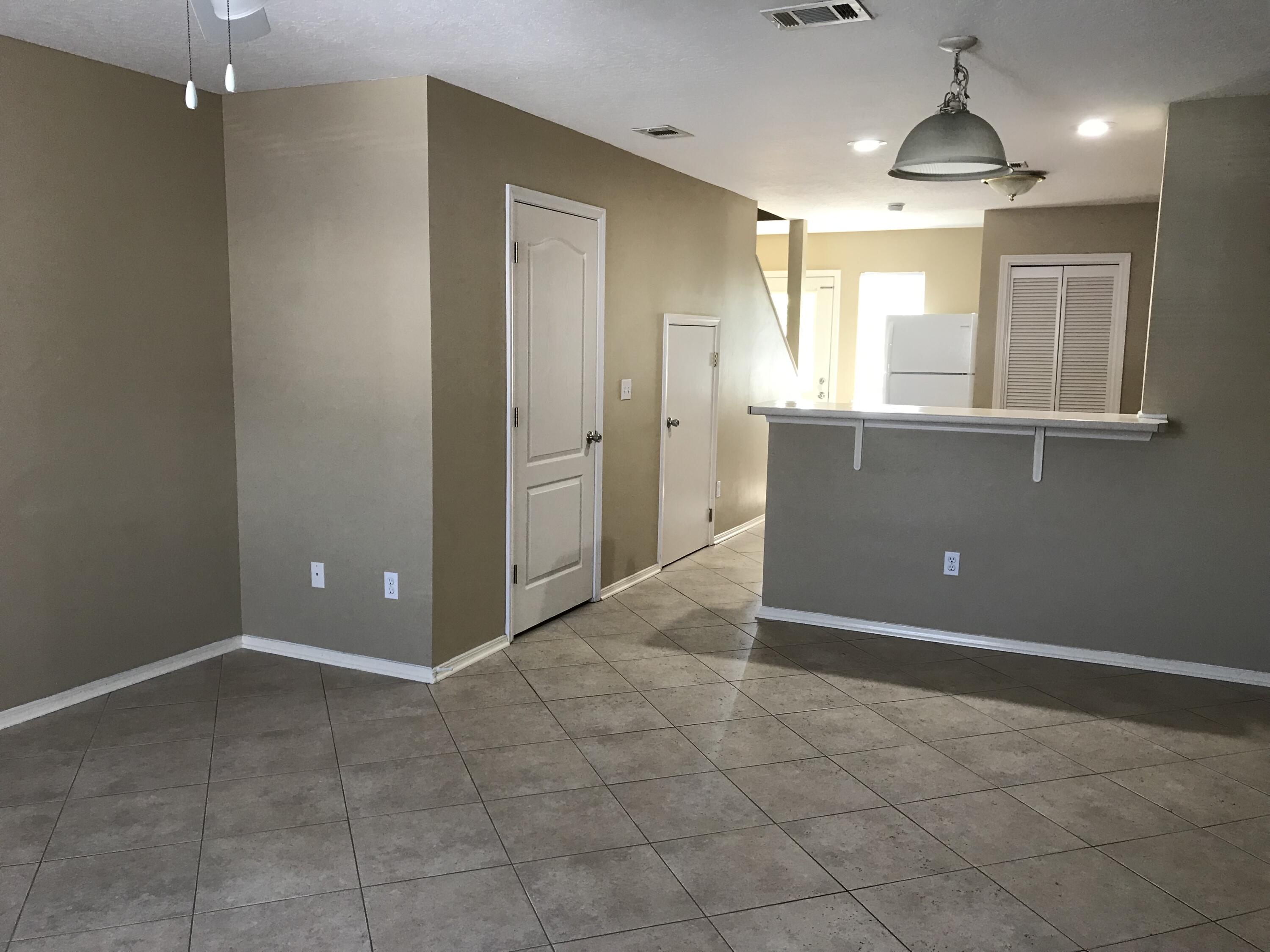 SHAY LIN T/H - Residential Lease