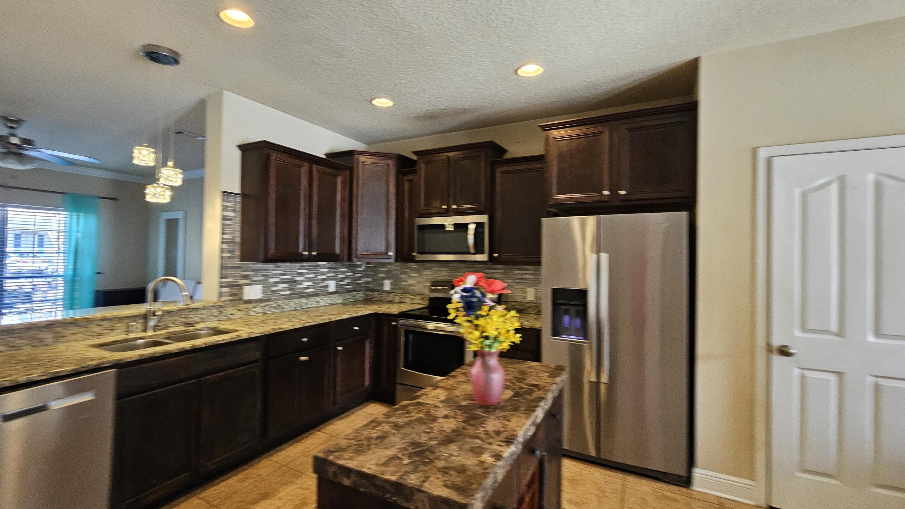 SACRED OAKS PH 1 - Residential Lease