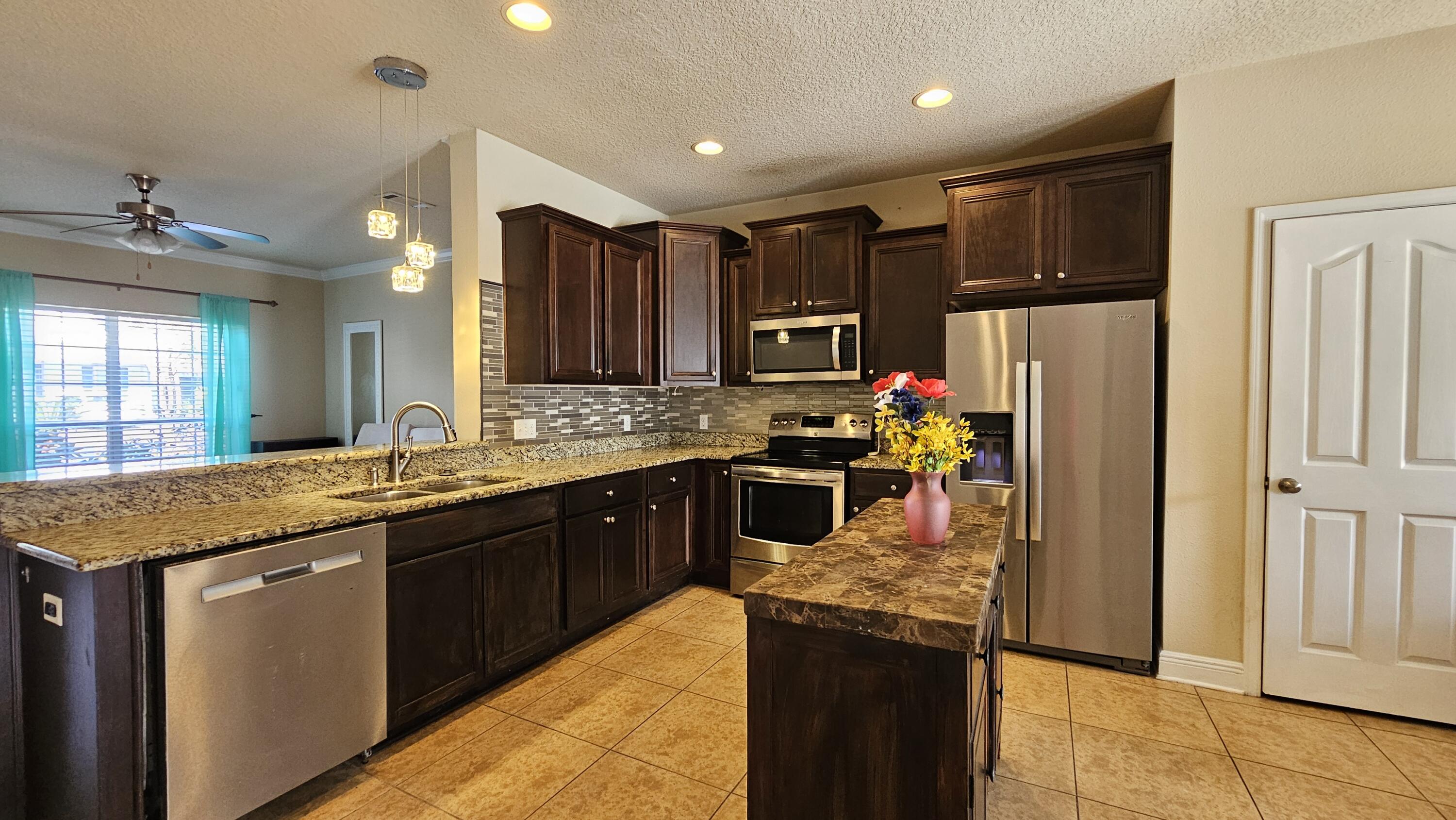 SACRED OAKS PH 1 - Residential Lease