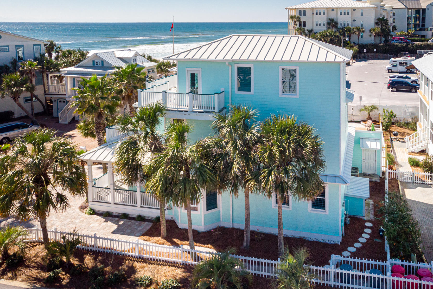 SUNRISE BEACH - Residential
