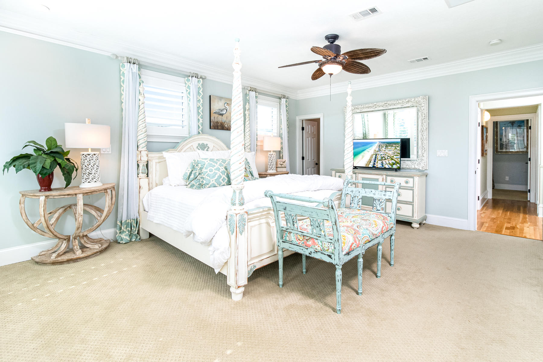 SUNRISE BEACH - Residential