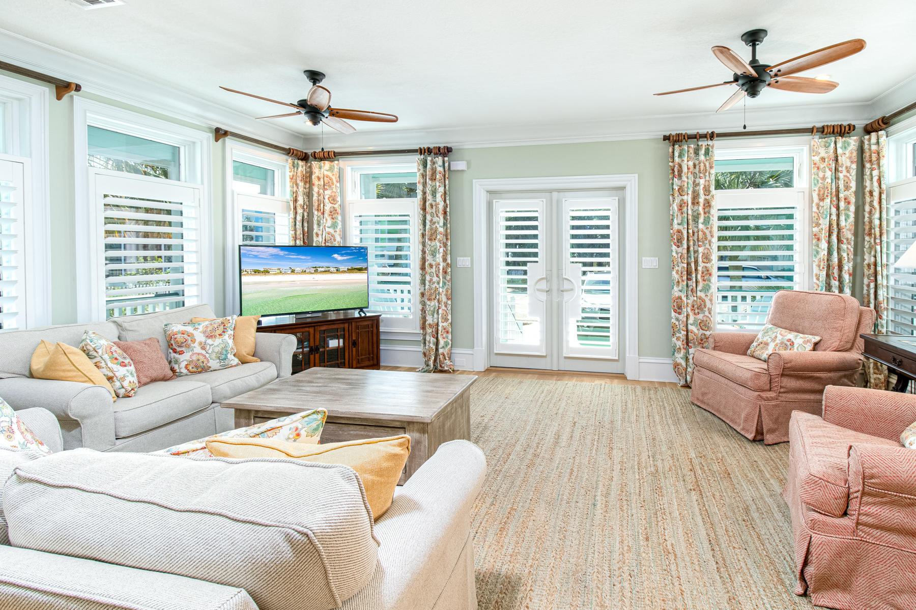 SUNRISE BEACH - Residential